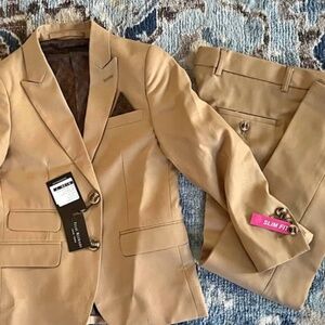 Isaac Mizrahi Slim Fit Boy's tan Suit, 6&7